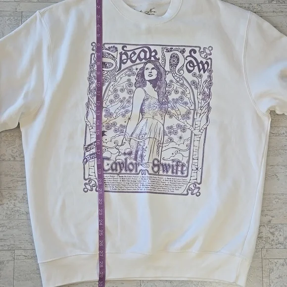 Taylor Swift Sweatshirt Size XL Speak Now (Taylor's Version) Tracklist Crewneck - Picture 7 of 9